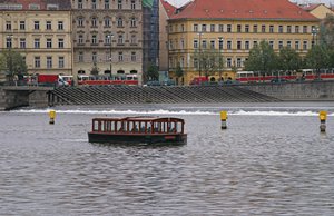 小舟に揺られて