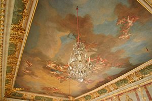 部屋の中の天使