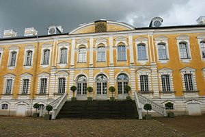 ルンダーレ宮殿