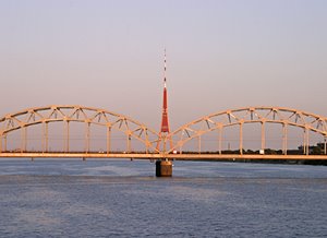 テレビ塔シンメトリー