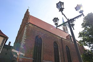 光降り注ぐ聖ヨハネ教会