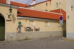 こちらへどうぞ