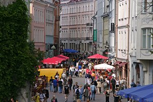 今日も大賑わい