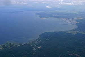 タリン湾を越えて