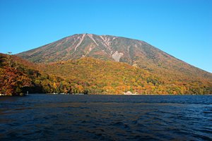 紅葉の男体山