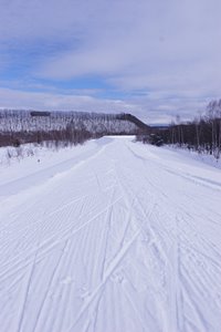 青空へと続く轍