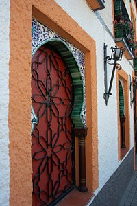 地中海アラビアン風の窓