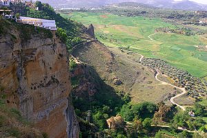 絶壁の向こうに広がる世界