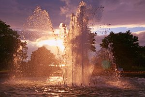 夕陽の噴水