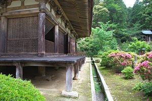 善水寺の軒